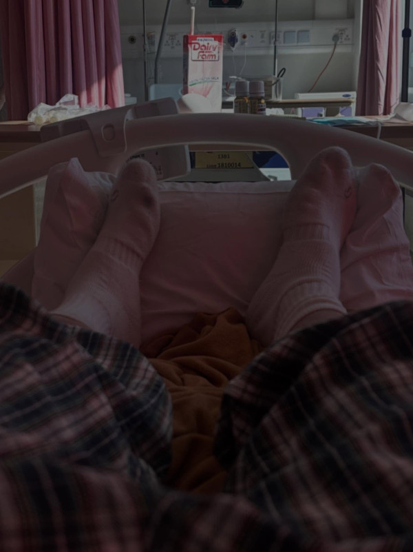 31歲男藝人IG晒恐怖燒傷驚見傷勢嚴重！佈滿血痕險毀容僅留一字惹網民擔心