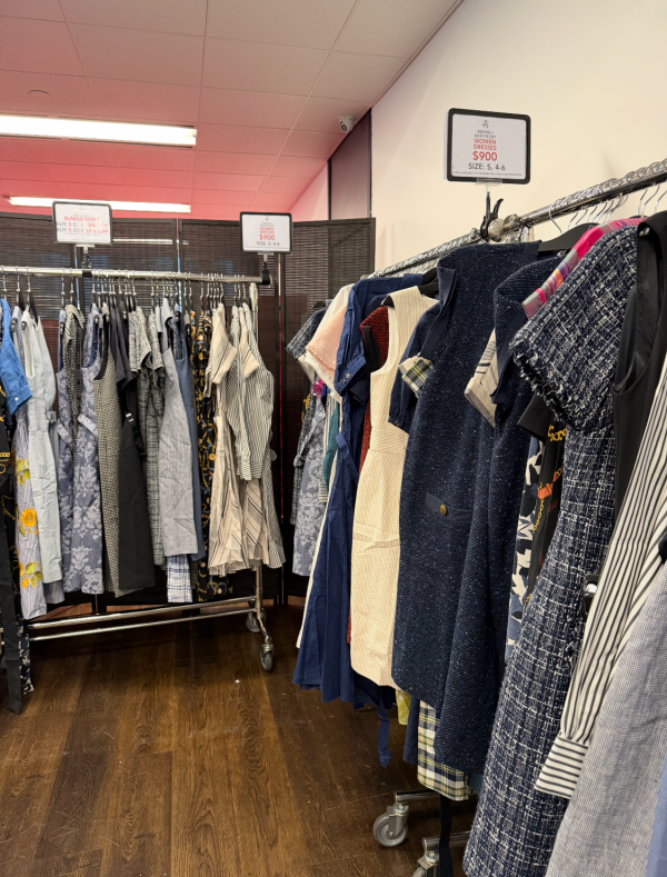 Vivienne Westwood男女服飾價錢低至$900就有交易。圖片來源：小紅書