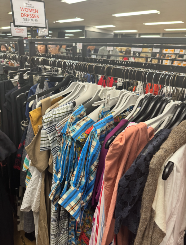 Vivienne Westwood男女服飾價錢低至$900就有交易。圖片來源：小紅書