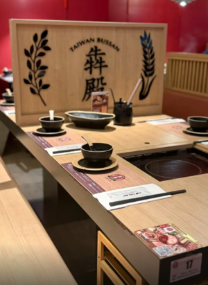 結業潮｜台式火鍋「犇殿」撤出將軍澳東港城！現場圍板招租 全港僅剩2分店食客嘆：好可惜