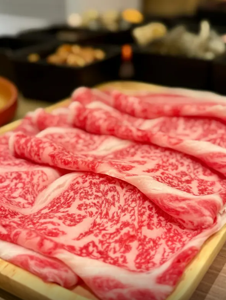 結業潮｜台式火鍋「犇殿」撤出將軍澳東港城！現場圍板招租 全港僅剩2分店食客嘆：好可惜