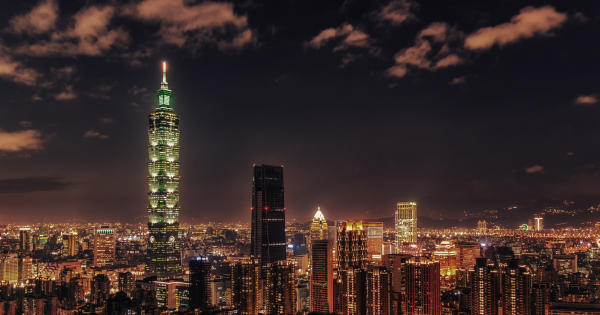 大灣區航空GBA情人節快閃機票優惠!0起飛福岡/台北/曼谷 最平連稅唔過千!