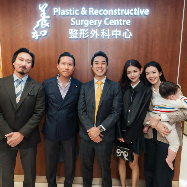 麥明詩哥哥女友竟是呢位落選港姐？合照企正C位融入家中 IG一細節露出破綻