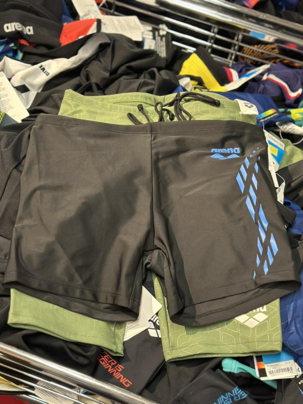 銅鑼灣時代廣場馬拉松開倉低至2折！adidas/Nike/new balance/arena運動鞋特賣！指定品牌買2送1！