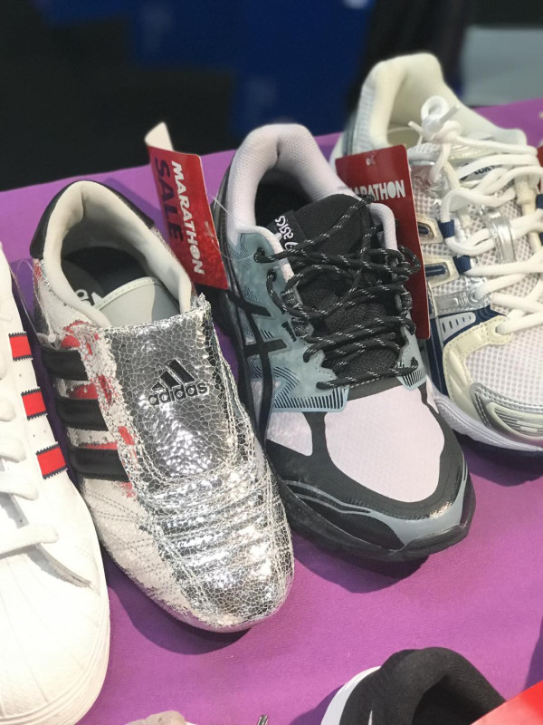 銅鑼灣時代廣場馬拉松開倉低至2折！adidas/Nike/new balance/arena運動鞋特賣！指定品牌買2送1！