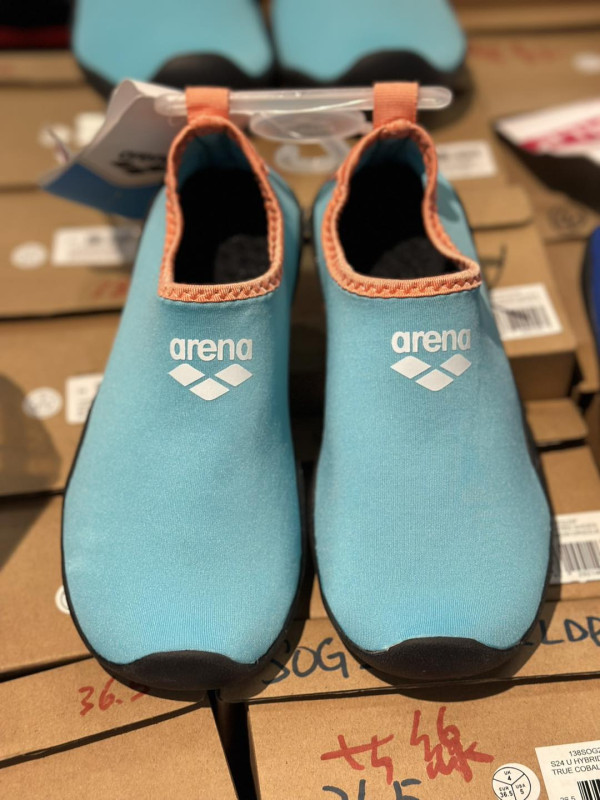 銅鑼灣時代廣場馬拉松開倉低至2折！adidas/Nike/new balance/arena運動鞋特賣！指定品牌買2送1！