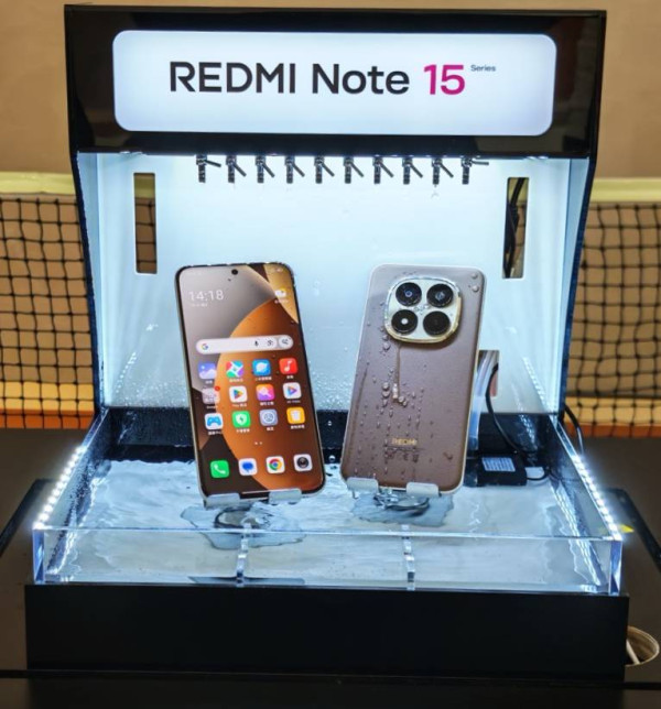 扑合桃都唔爆Mon？REDMI Note 15 系列登場 $1,299 起 實測「IP69K」水洗+變態抗摔防護【附暴力測試】