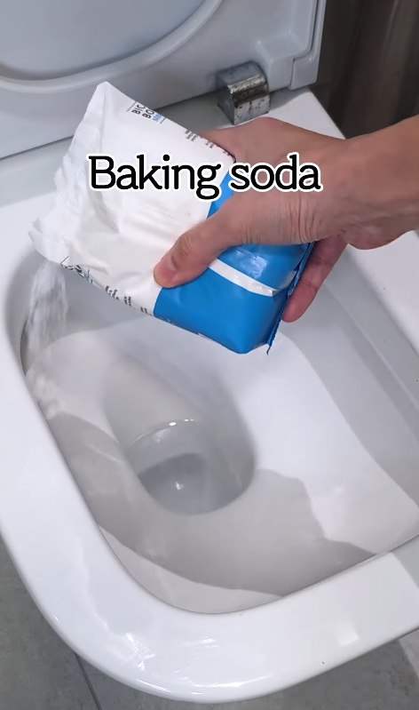 外國主婦實測「薯仔擦玻璃」奇招！水垢秒消失變新一樣　錫紙擦水龍頭效果嚇窒你