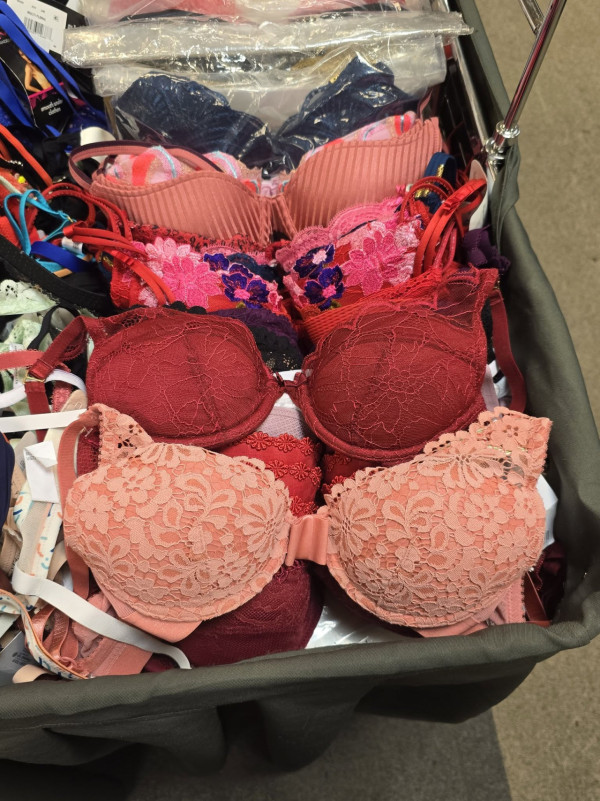 尖沙咀海港城名牌開倉低至1折！$70起買恤衫/皮革銀包/背囊/斜揹袋/行李箱！Campo Marzio手袋 $200起！