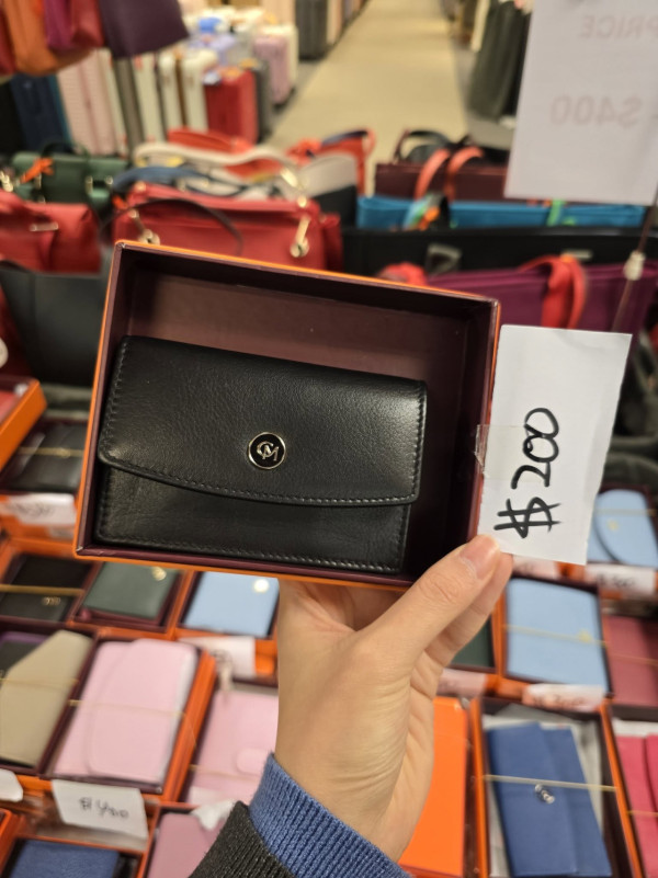 尖沙咀海港城名牌開倉低至1折！$70起買恤衫/皮革銀包/背囊/斜揹袋/行李箱！Campo Marzio手袋 $200起！