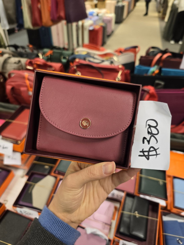 尖沙咀海港城名牌開倉低至1折！$70起買恤衫/皮革銀包/背囊/斜揹袋/行李箱！Campo Marzio手袋 $200起！