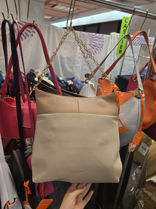 尖沙咀海港城名牌開倉低至1折！$70起買恤衫/皮革銀包/背囊/斜揹袋/行李箱！Campo Marzio手袋 $200起！