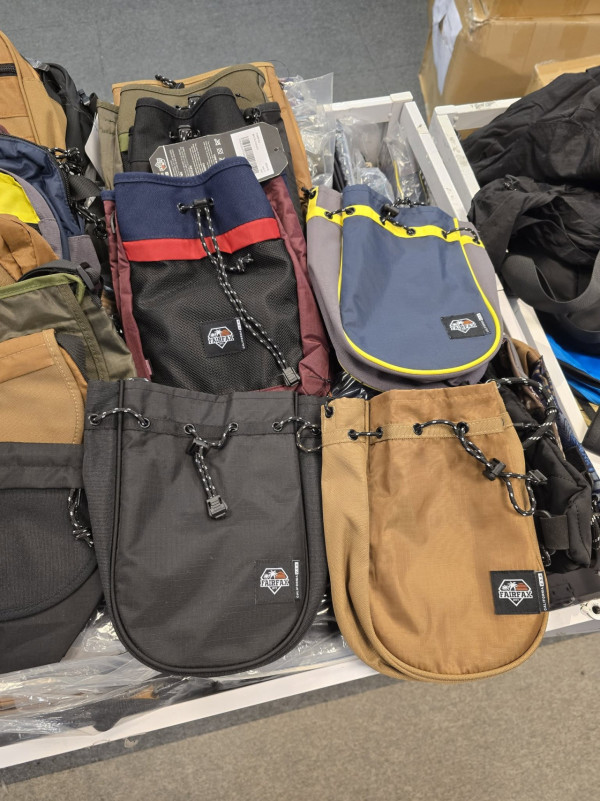 尖沙咀海港城名牌開倉低至1折！$70起買恤衫/皮革銀包/背囊/斜揹袋/行李箱！Campo Marzio手袋 $200起！