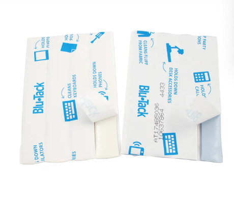 貼揮春千祈咪用膠紙！一撕即爛牆甩灰！5款無痕神器：貼歪重嚟都得＋零殘留