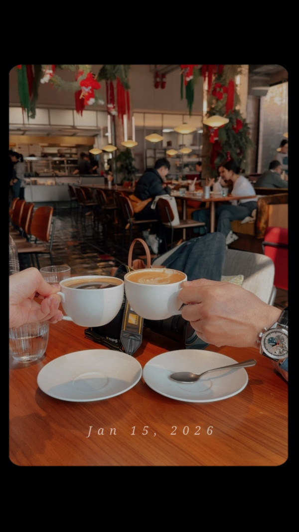 前港姐離婚兩次後再覓第三春新戀情 公開認愛廿年好友「霸氣總裁」：原來是這樣的