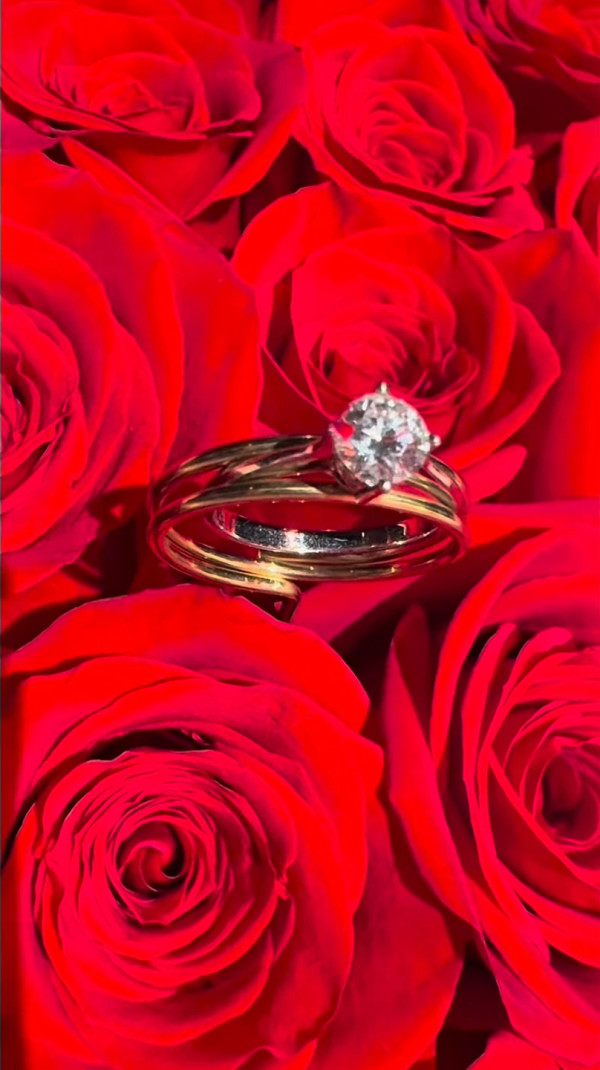 郭可盈愛女16歲生日收巨型鑽戒水晶皇冠 奢華排場似名媛派對震撼網民