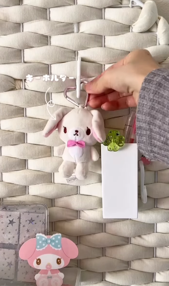 12蚊店神器自製「無痕洞洞板」！低成本DIY展示牆：公仔飾物全部掛得（附購物清單）