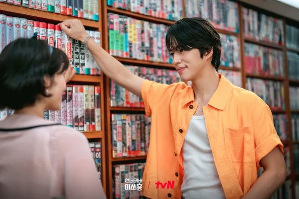 臥底洪小姐線上看｜朴信惠高庚杓Netflix新劇擦出曖昧火花+演員陣容強勁！附集數更新時間