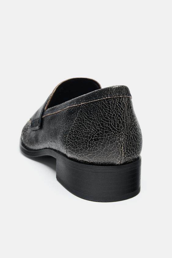 YSL樂福鞋近萬元難入手？ZARA神似款爆紅！不用$400買到 平原版逾20倍引熱議