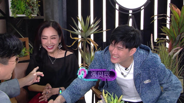 陳松伶首度回應姐弟戀婚姻兩大傳聞 竟將全副身家交由老公張鐸打理？