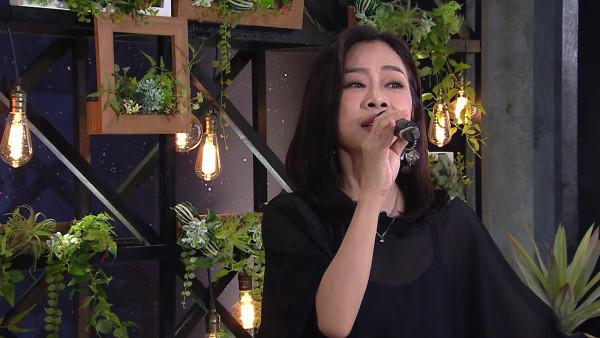 陳松伶首度回應姐弟戀婚姻兩大傳聞 竟將全副身家交由老公張鐸打理？