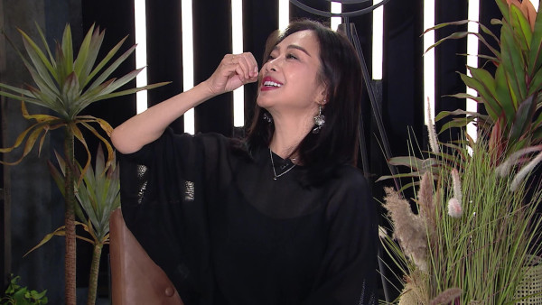 陳松伶首度回應姐弟戀婚姻兩大傳聞 竟將全副身家交由老公張鐸打理？