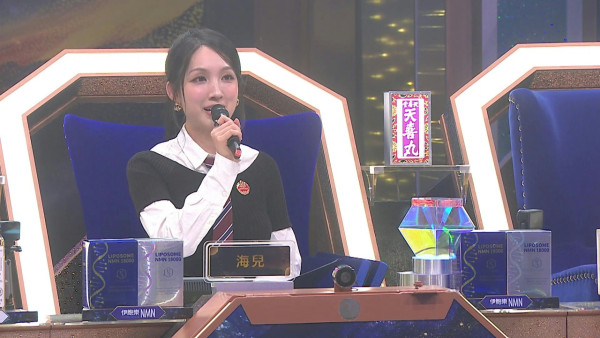 中年好聲音4｜歌手可嵐捲土重來獲5燈晉級 曾歷家暴離婚低谷！餅印媽媽曝光超凍齡