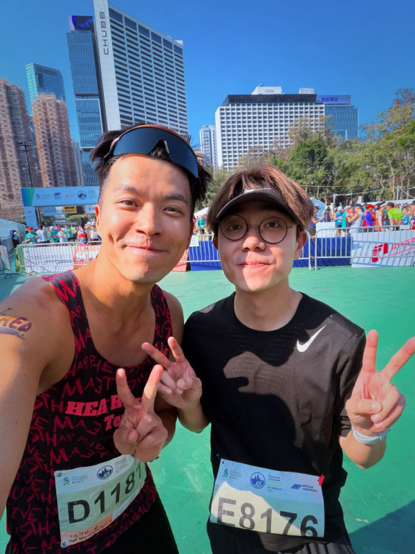 渣馬2026｜人氣男星驚喜現身風頭直逼周潤發！秘密練兵解鎖半馬！TVB藝人變小粉絲集郵