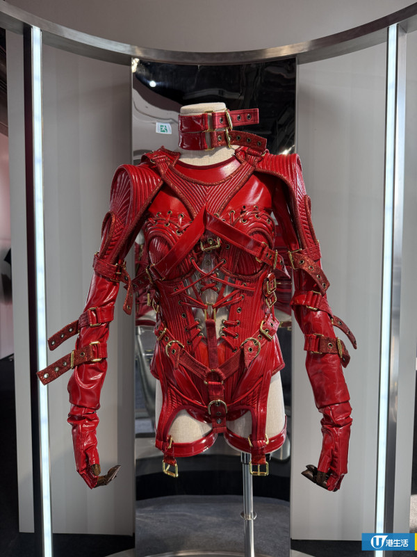 LISA期間限定店《ALTER EGO》快閃啟德！必搶復古連帽外套/LISA手燈一覽