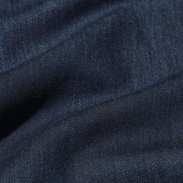 UNIQLO9牛仔褲顯瘦兼柔軟 日媒網民激推：最舒服牛仔褲有運動褲感天天想穿 