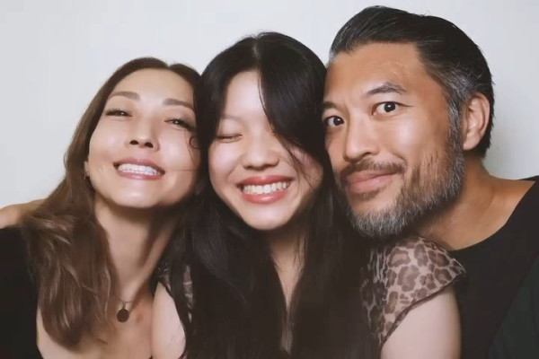 廿四味Brian「燒鵝都dope」爆紅成潮語王！身份起底原來係隱形富豪 老婆女兒背景極驚人