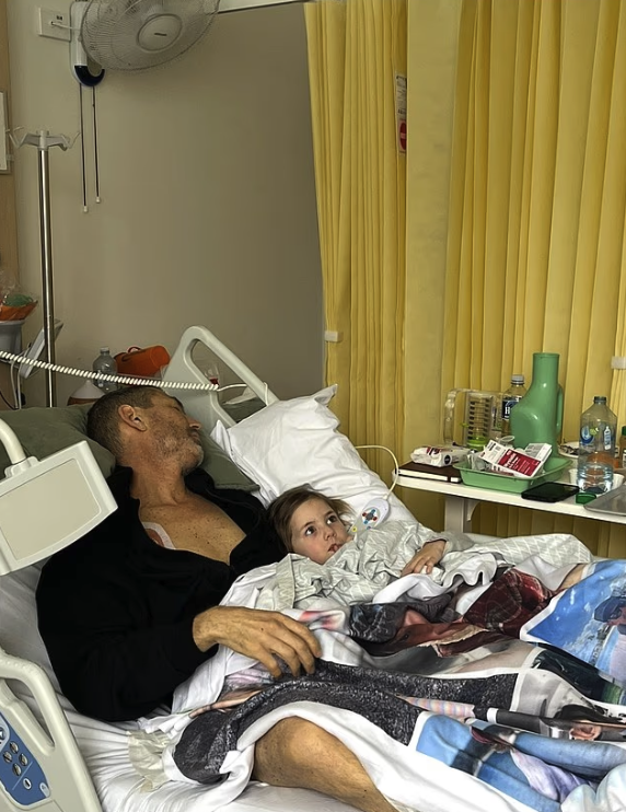 腸癌年輕化｜39歲三孩爸爸出現2大警號求醫！一原因被指毋須檢查！確診已屬末期終離世！附腸癌早期5大常見症狀