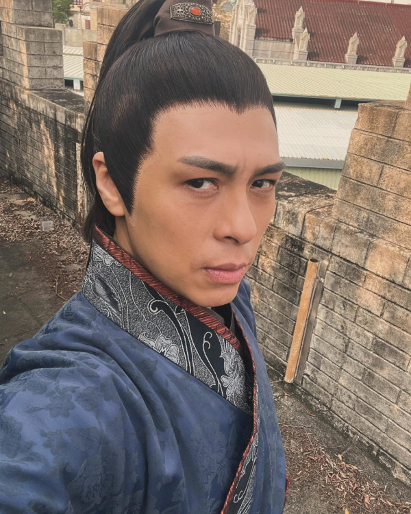 Edan呂爵安驚現25年前《尋秦記》？撞樣9成相似震驚網民：咁熟口面！