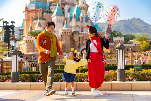 香港迪士尼樂園門票優惠！2人同行慳高達$470 再送餐飲/購物優惠券！全新開運福袋送獨家系列Duffy與好友公仔！