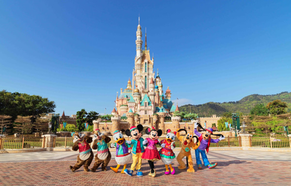 香港迪士尼樂園門票優惠！2人同行慳高達$470 再送餐飲/購物優惠券！全新開運福袋送獨家系列Duffy與好友公仔！