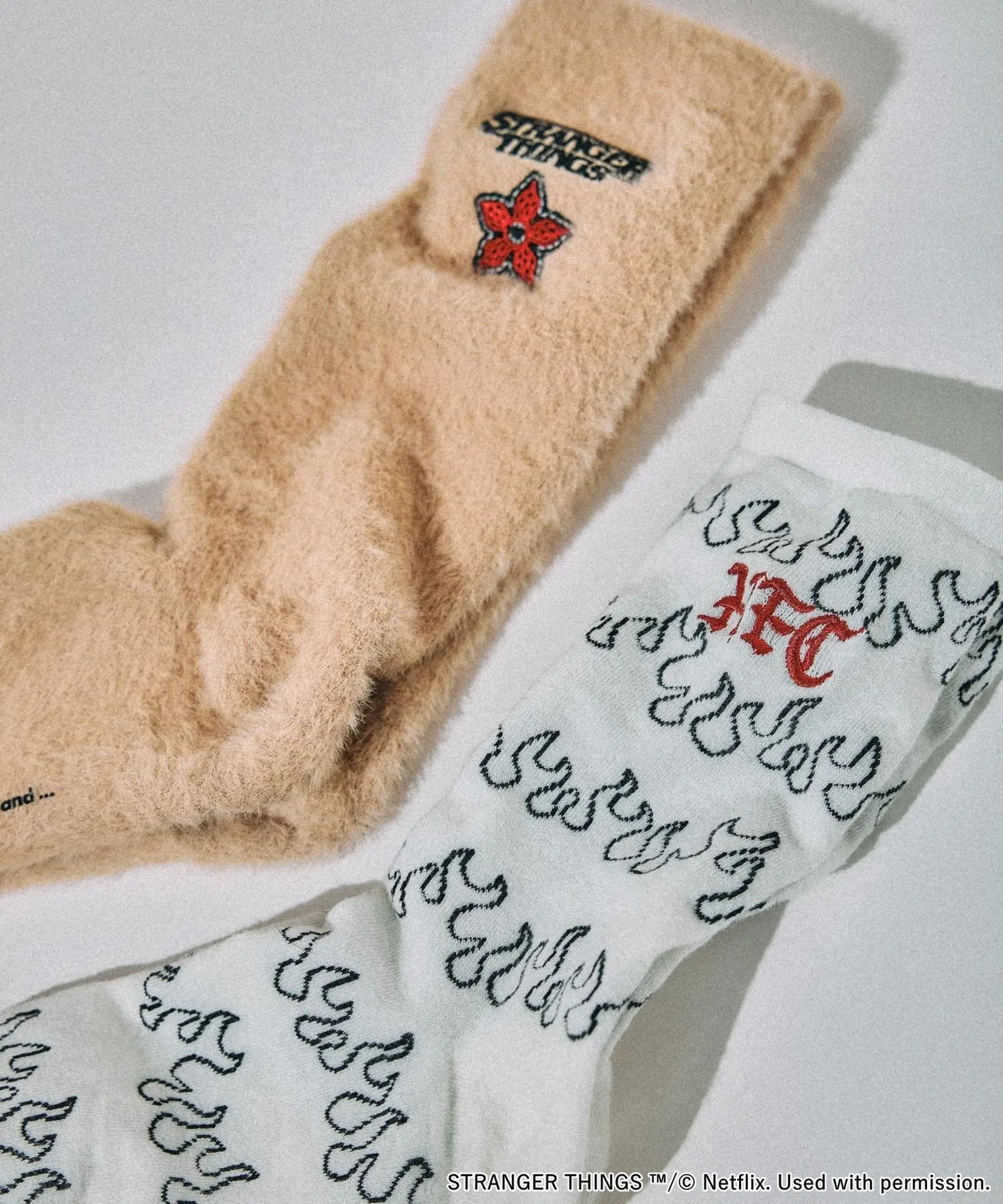 《Stranger Things》X niko and...第二彈新品上架！美式復古衛衣/牛仔褸/小袋掛飾$69起