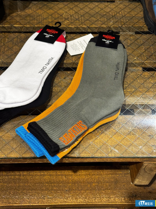 《Stranger Things》X niko and...第二彈新品上架！美式復古衛衣/牛仔褸/小袋掛飾$69起