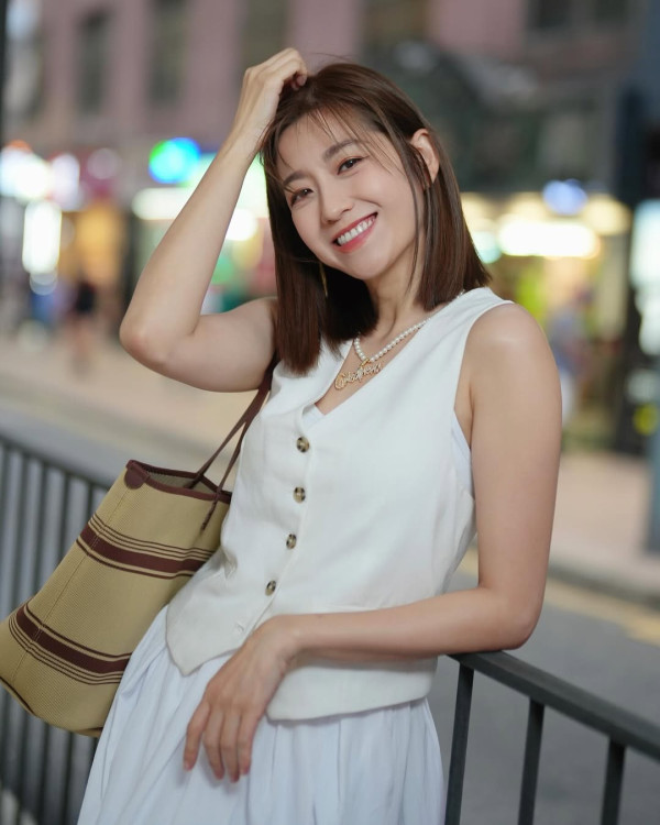 陳自瑤一炮過狂晒8張純天然童年照 15歲厚重瀏海青澀曝光！唯一變化震驚網民