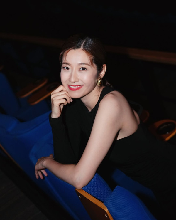 陳自瑤一炮過狂晒8張純天然童年照 15歲厚重瀏海青澀曝光！唯一變化震驚網民