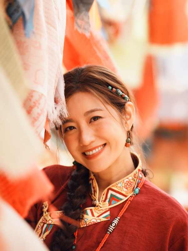 陳自瑤一炮過狂晒8張純天然童年照 15歲厚重瀏海青澀曝光！唯一變化震驚網民