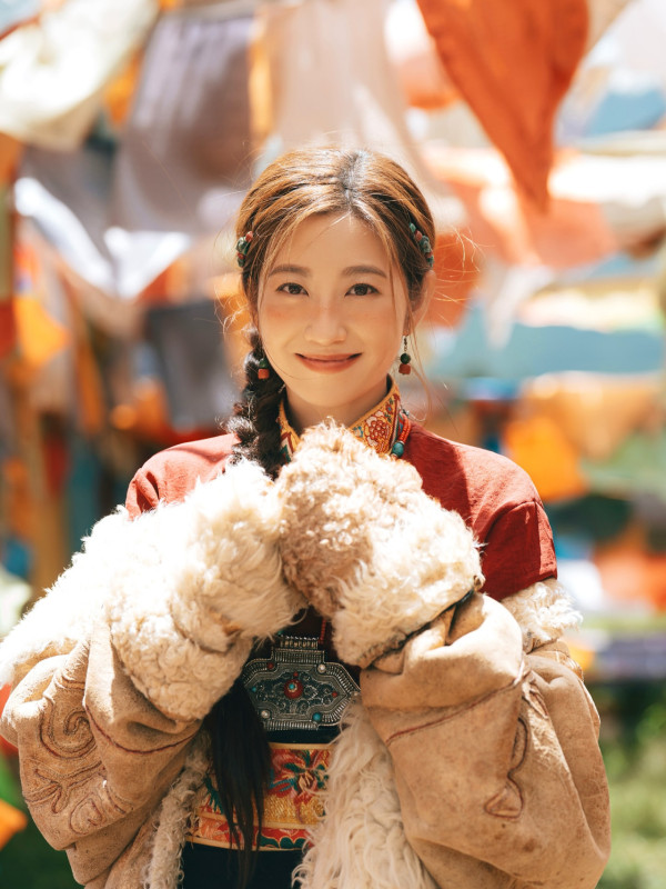 陳自瑤一炮過狂晒8張純天然童年照 15歲厚重瀏海青澀曝光！唯一變化震驚網民