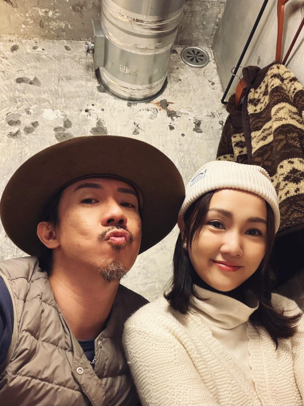 張繼聰謝安琪結婚19週年愛的宣言超肉麻 寵妻界天花板閃盲網民：冇人贏到你