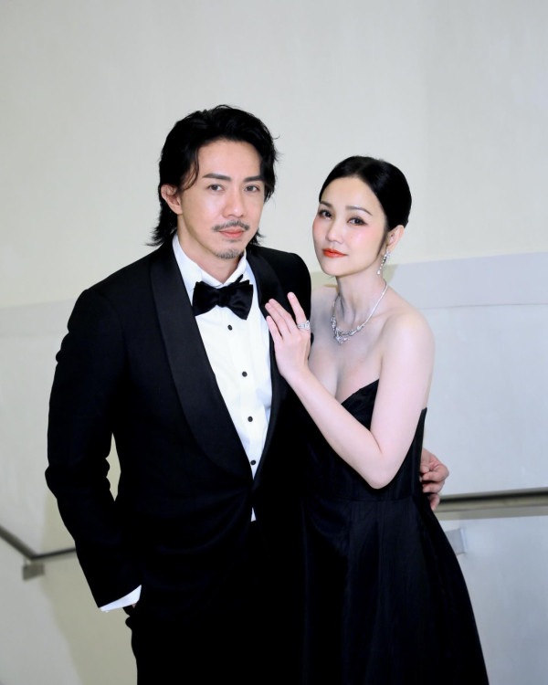 張繼聰謝安琪結婚19週年愛的宣言超肉麻 寵妻界天花板閃盲網民：冇人贏到你