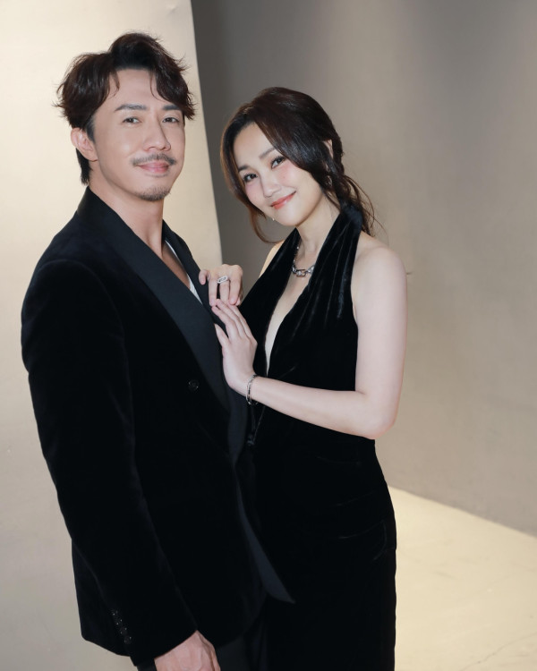 張繼聰謝安琪結婚19週年愛的宣言超肉麻 寵妻界天花板閃盲網民：冇人贏到你