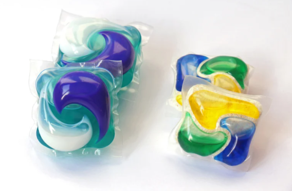 洗衣粉vs洗衣液用錯傷機？化學專家揭1款易留殘餘物！親揭最佳洗滌組合