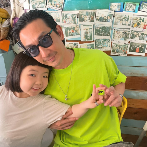 李璨琛教7歲大女李元元做呢一件事惹爭議 被網民狠批教壞細路：唔好笑！