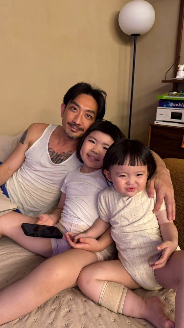 李璨琛教7歲大女李元元做呢一件事惹爭議 被網民狠批教壞細路：唔好笑！