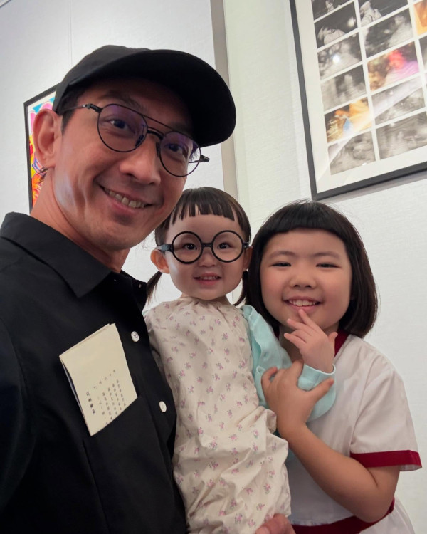 李璨琛教7歲大女李元元做呢一件事惹爭議 被網民狠批教壞細路：唔好笑！