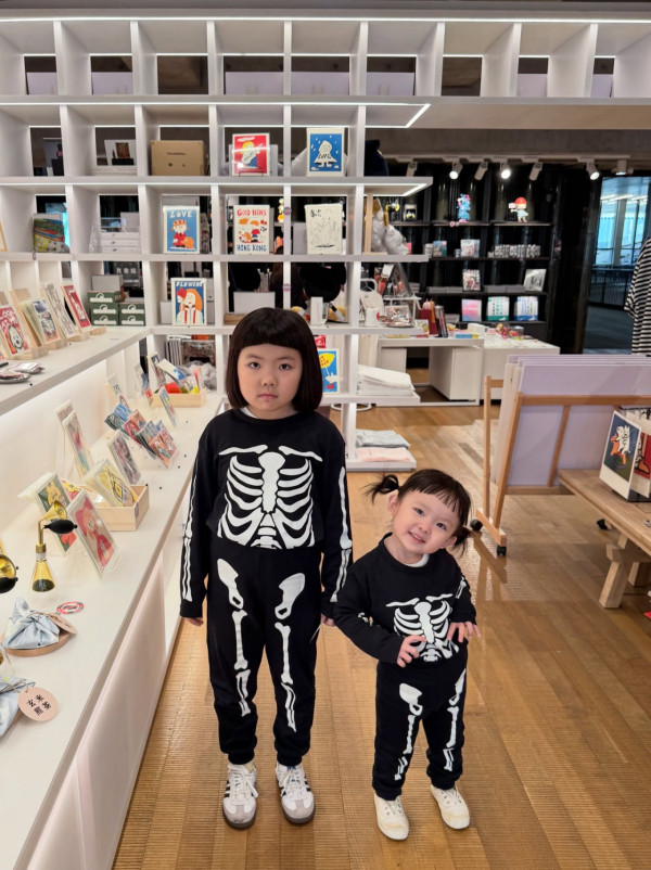 李璨琛教7歲大女李元元做呢一件事惹爭議 被網民狠批教壞細路：唔好笑！