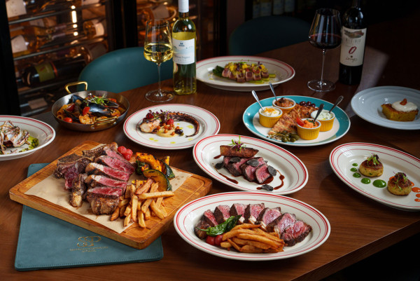 灣仔新開正宗希臘料理扒房   28日以上熟成牛扒／招牌希臘串燒／什錦蘸醬拼盤